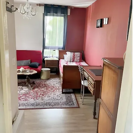 Confortable A Vitry-le-francois, 23 M², Terrasse *